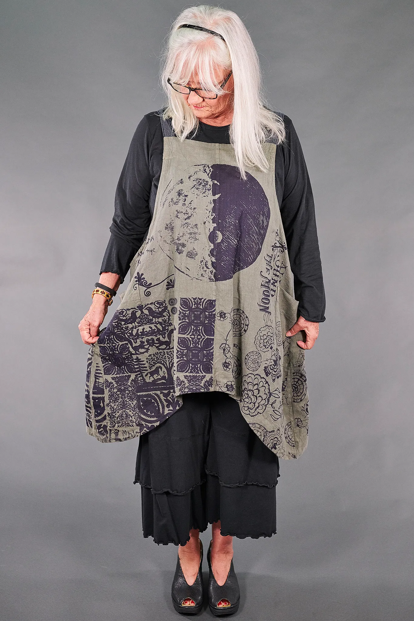 6202 Stockholm Jumper-Illite-All Around the Moon Print-P