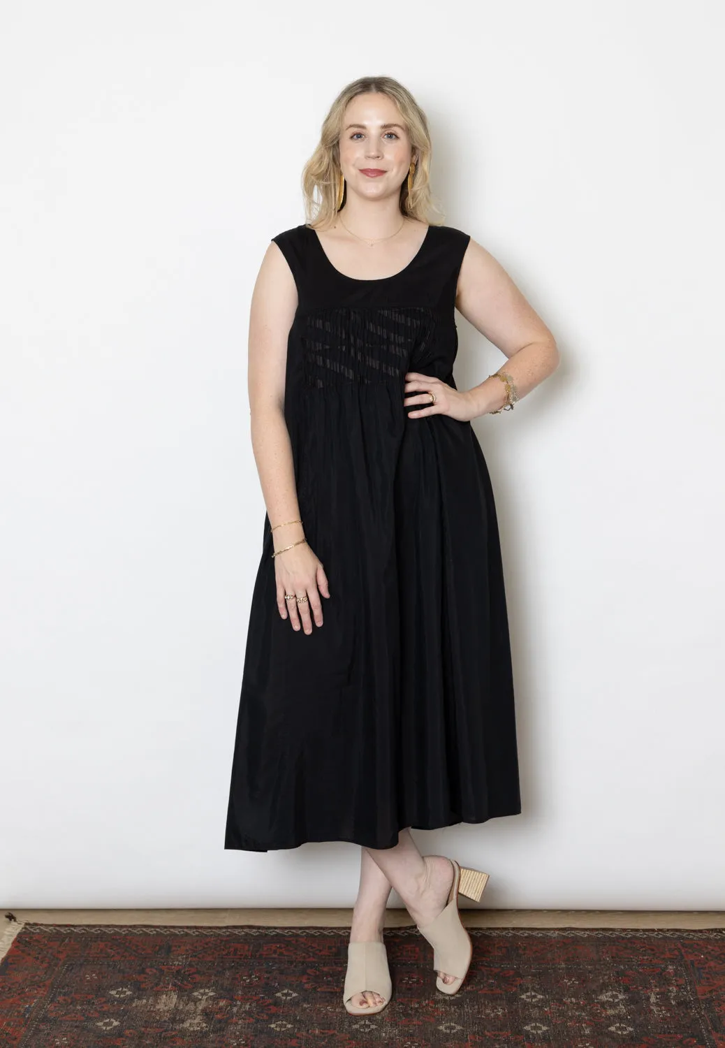 6397 Sleeveless Pleated Embroidery Dress