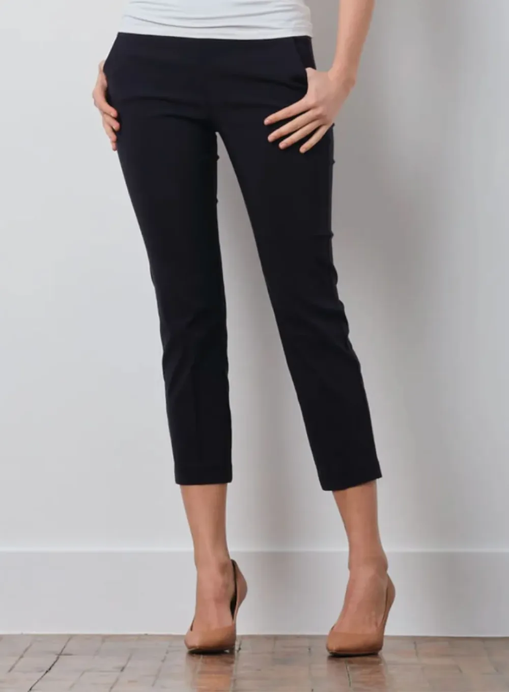 AVENUE MONTAIGNE | Lulu Cropped Slim Pant