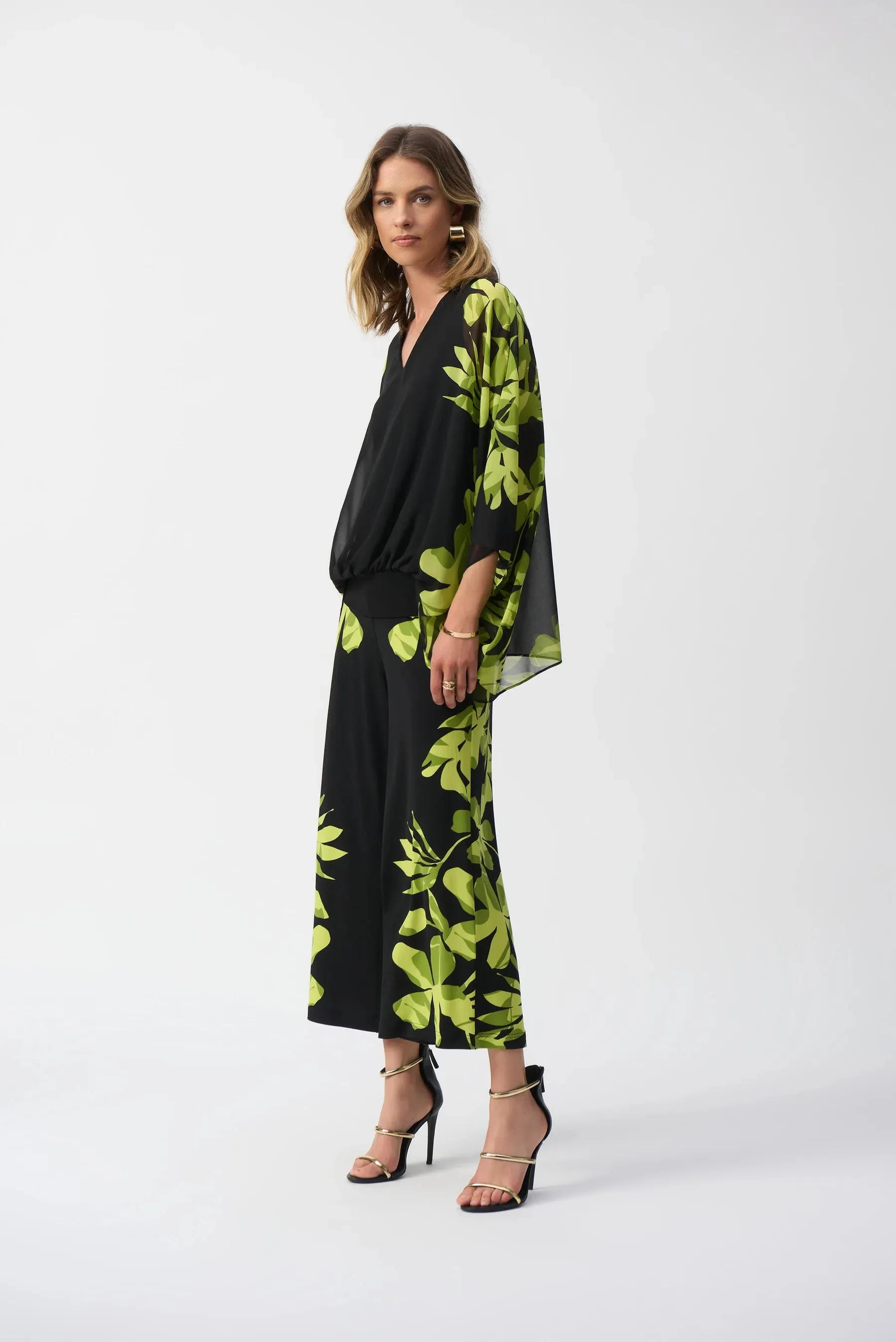 Black/Multi Silky Knit Floral Print Culotte Pants Style 251189