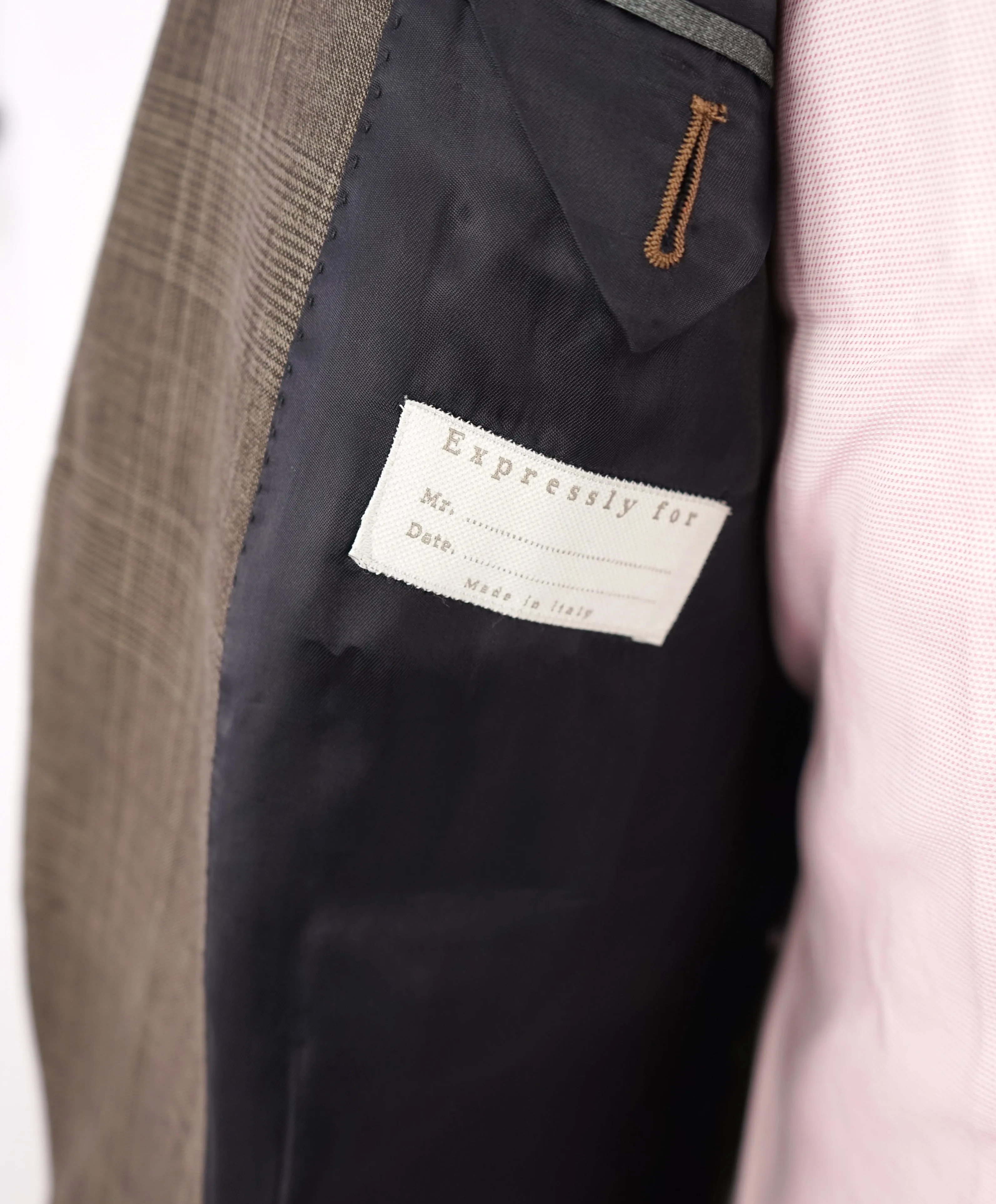 ELEVENTY -By ERMENEGILDO ZEGNA "PLATINUM" 2/3 Roll SILK/LINEN Suit - 44R