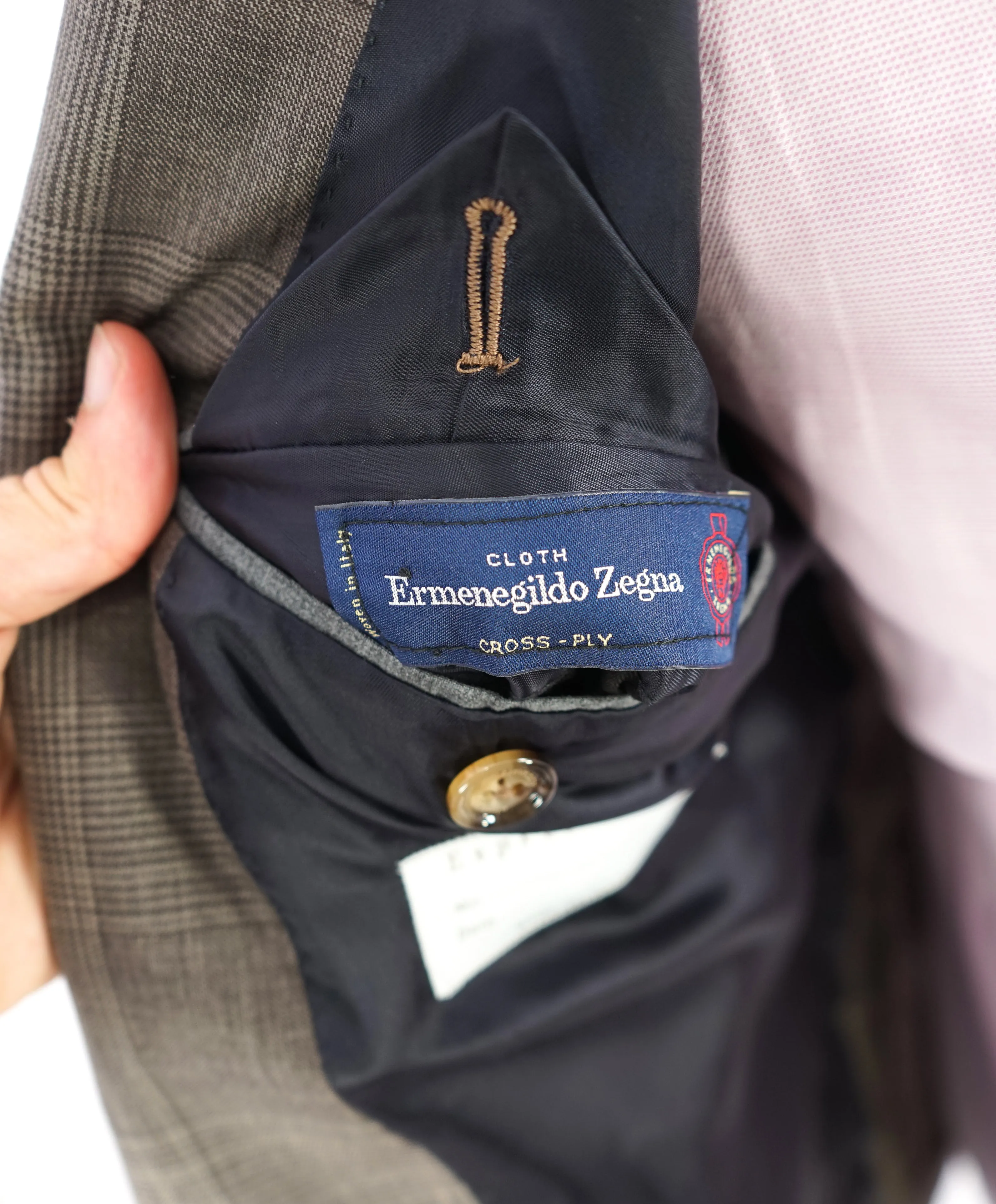 ELEVENTY -By ERMENEGILDO ZEGNA "PLATINUM" 2/3 Roll SILK/LINEN Suit - 44R
