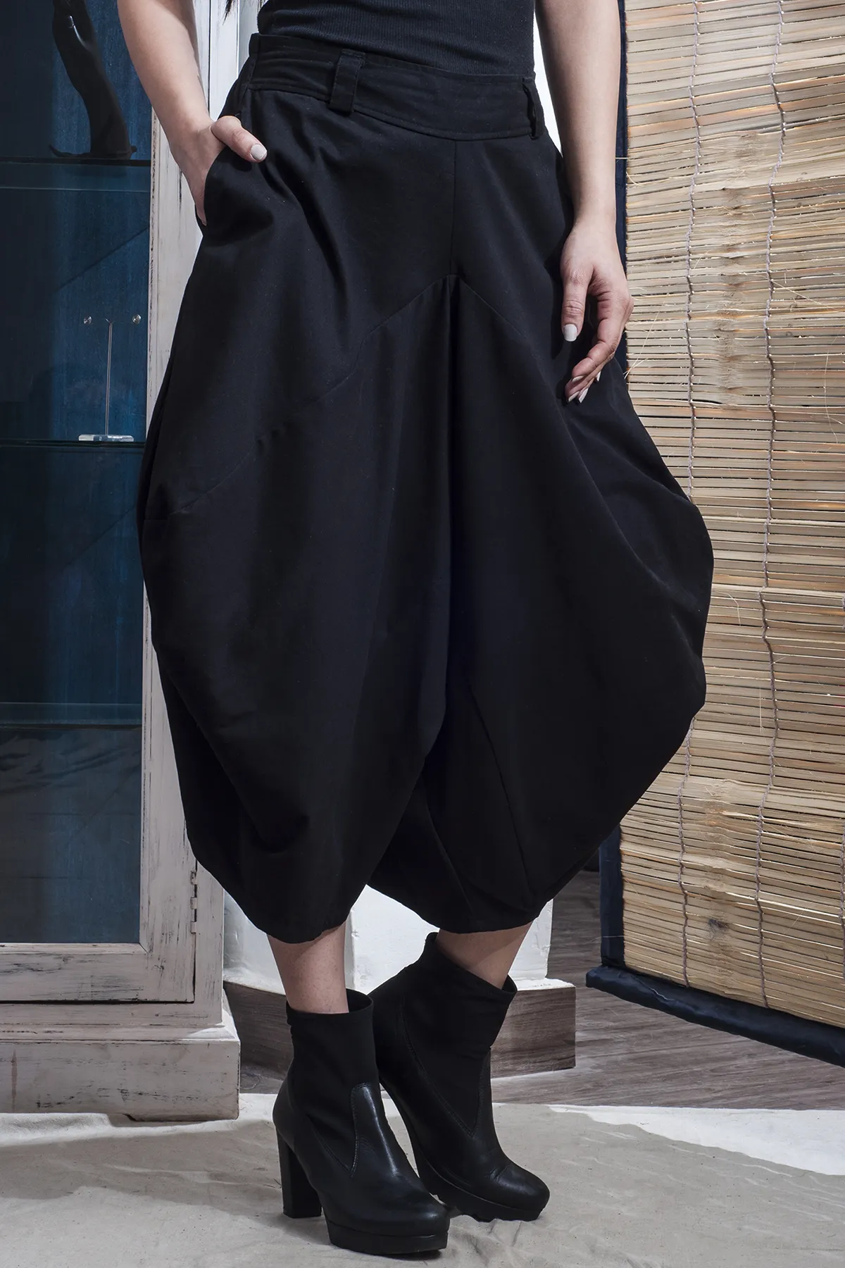Eshna - Black Dhoti Pants