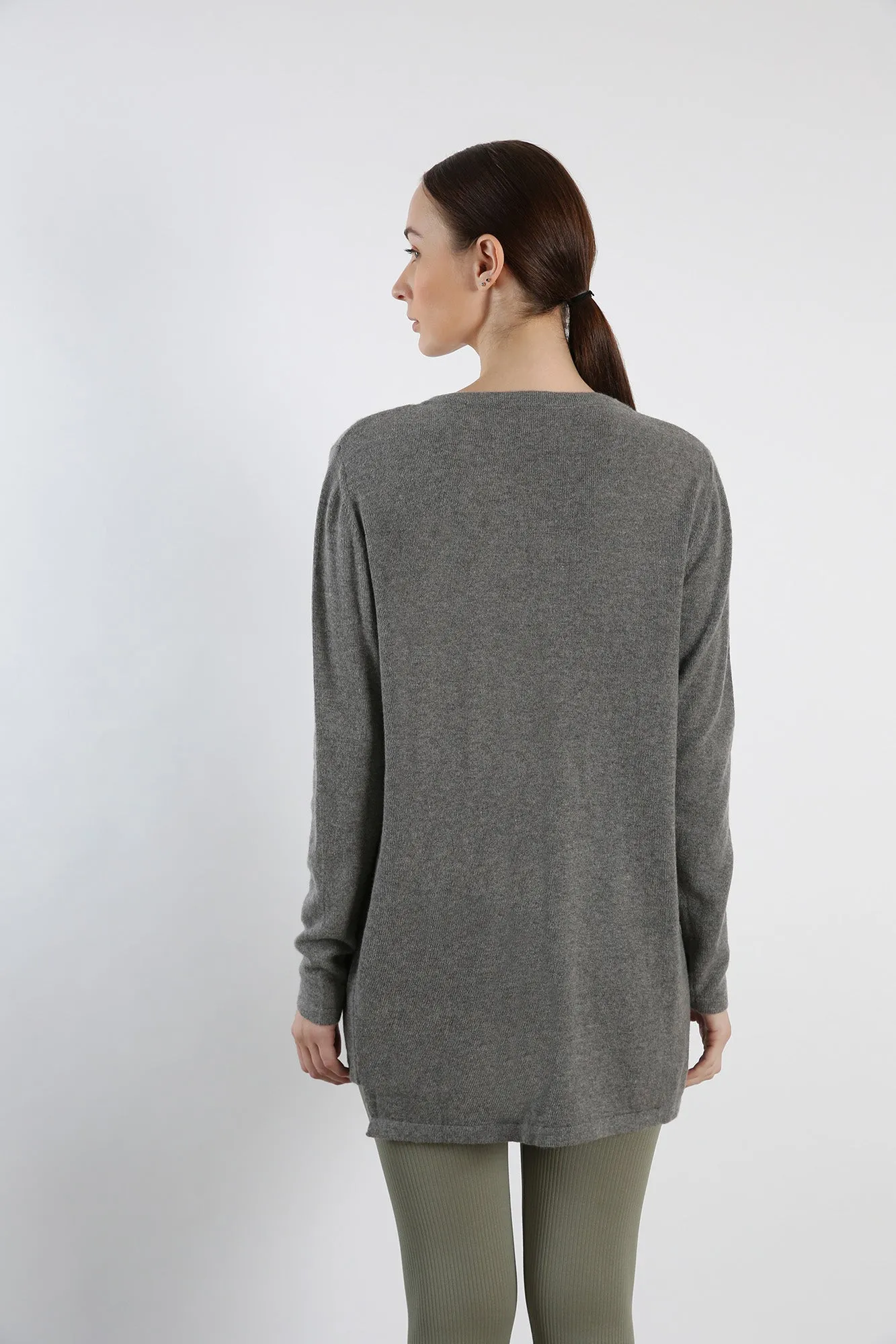 Grey V-neck Cashmere sweater
