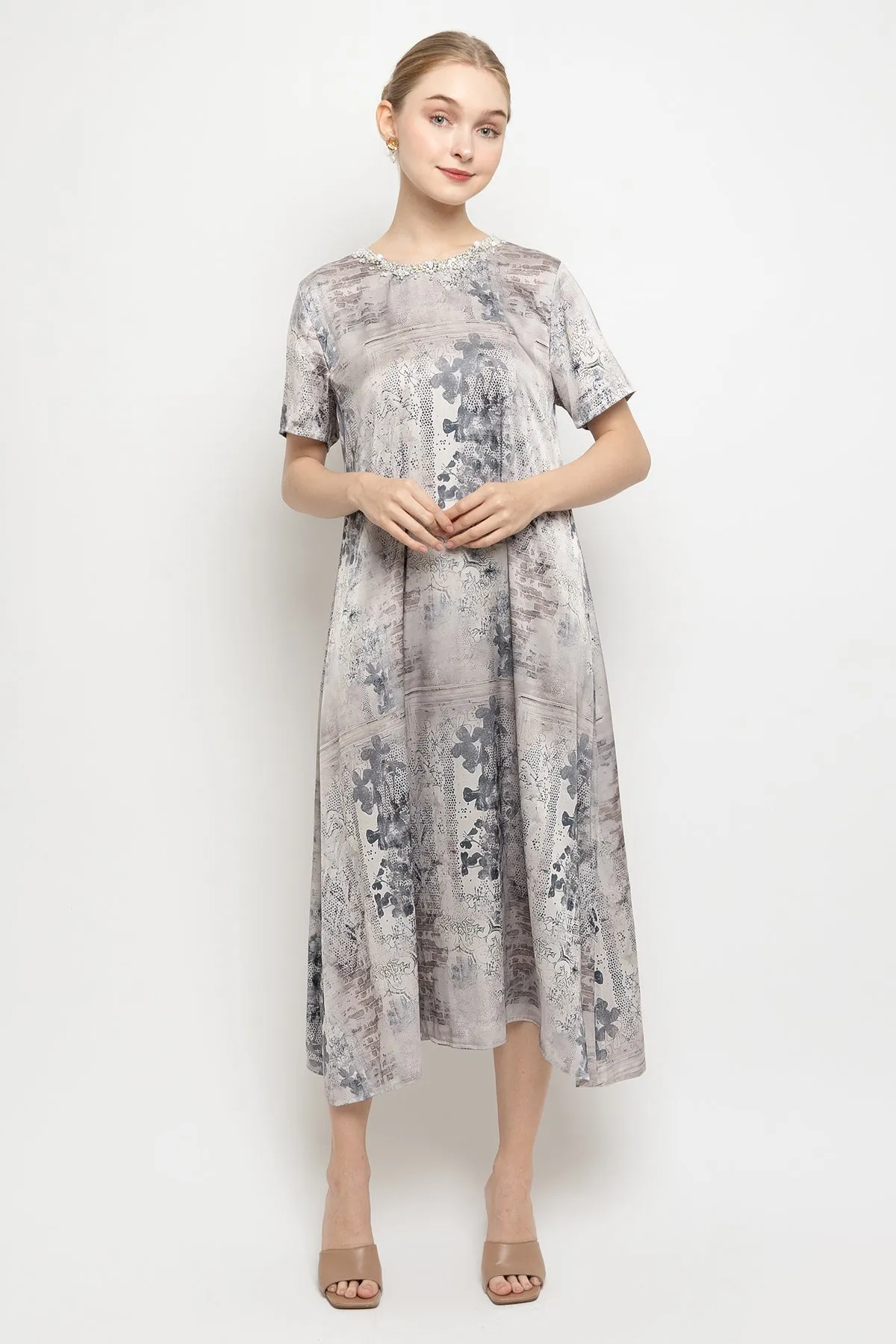 Mahika Dress in Nude