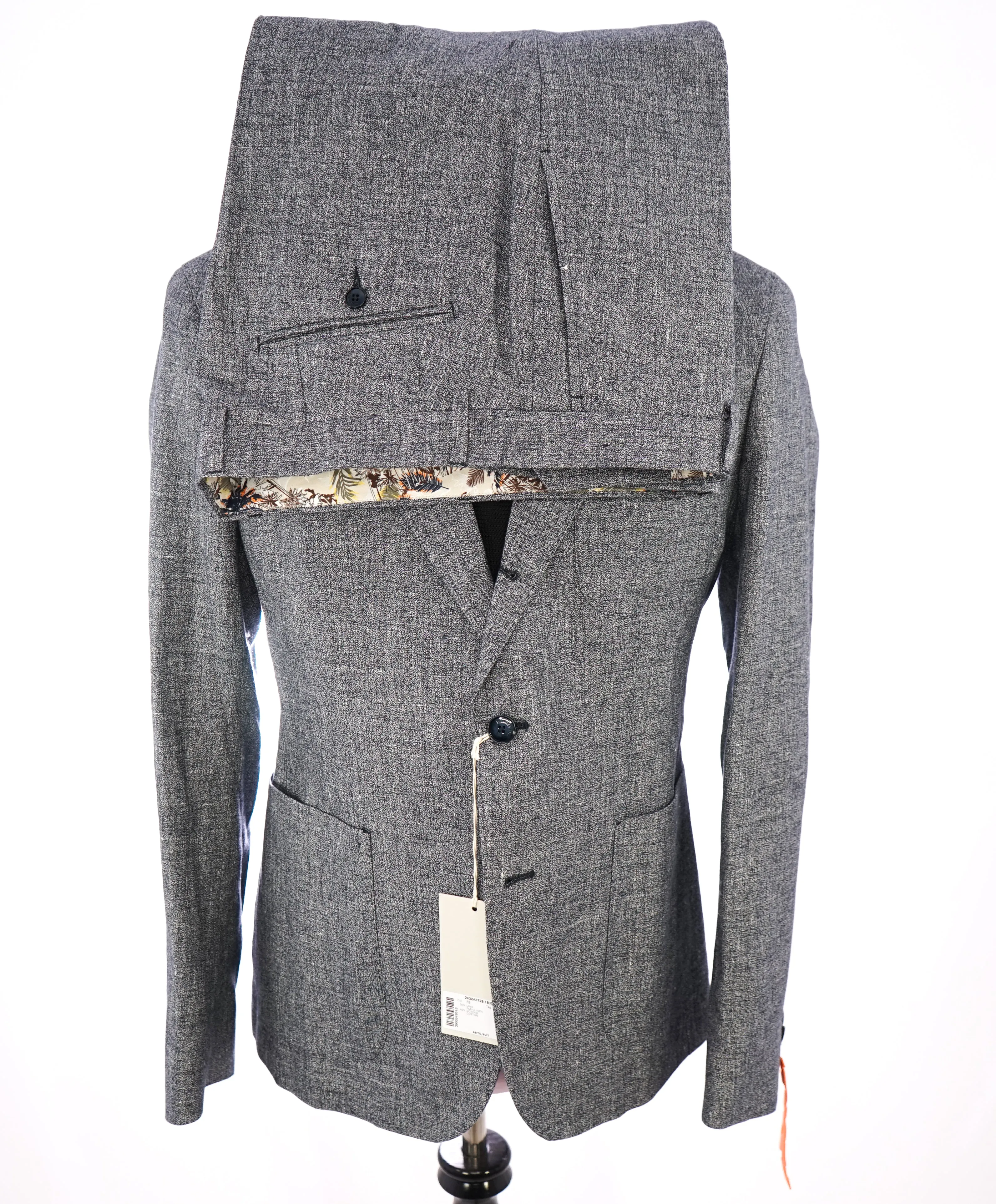 MANUEL RITZ - "Linen Blend" Ultra Light 2/3 Roll Lapel Semi Lined Blue Suit - 42S