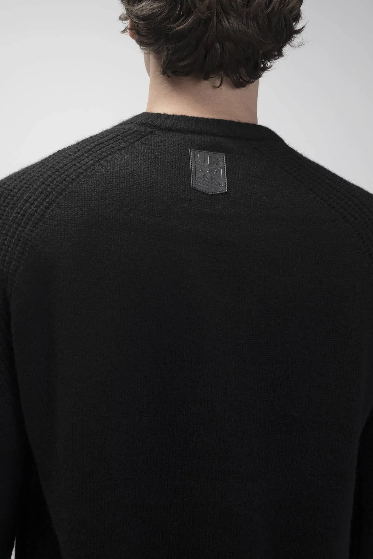 OAKLYN CASHMERE CREWNECK SWEATER