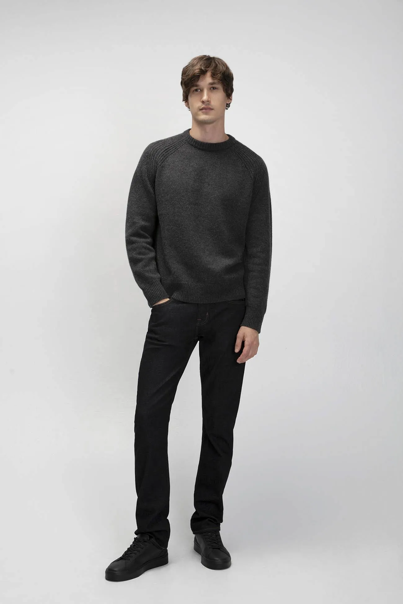 OAKLYN CASHMERE CREWNECK SWEATER