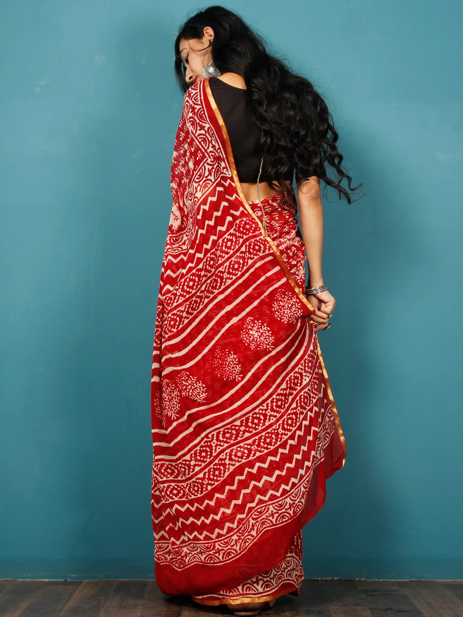 Red White Hand Block Printed & Hand Brushed Chiffon Saree with Zari Border - S031702793