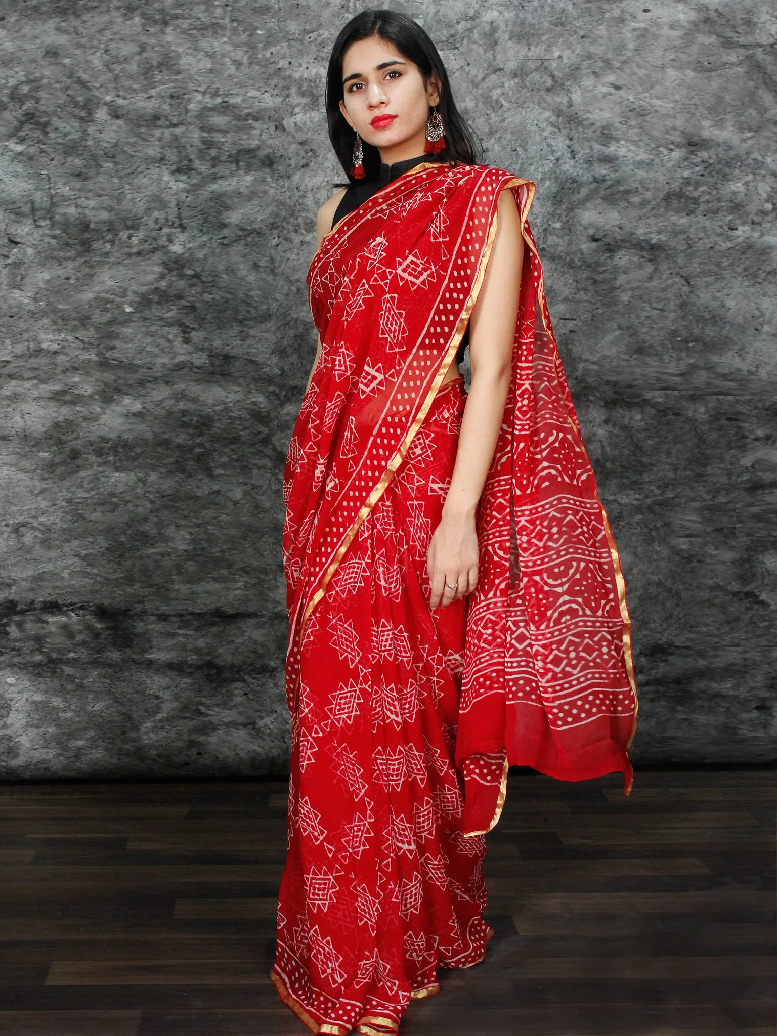 Red White Hand Block Printed Chiffon Saree with Zari Border - S031703129
