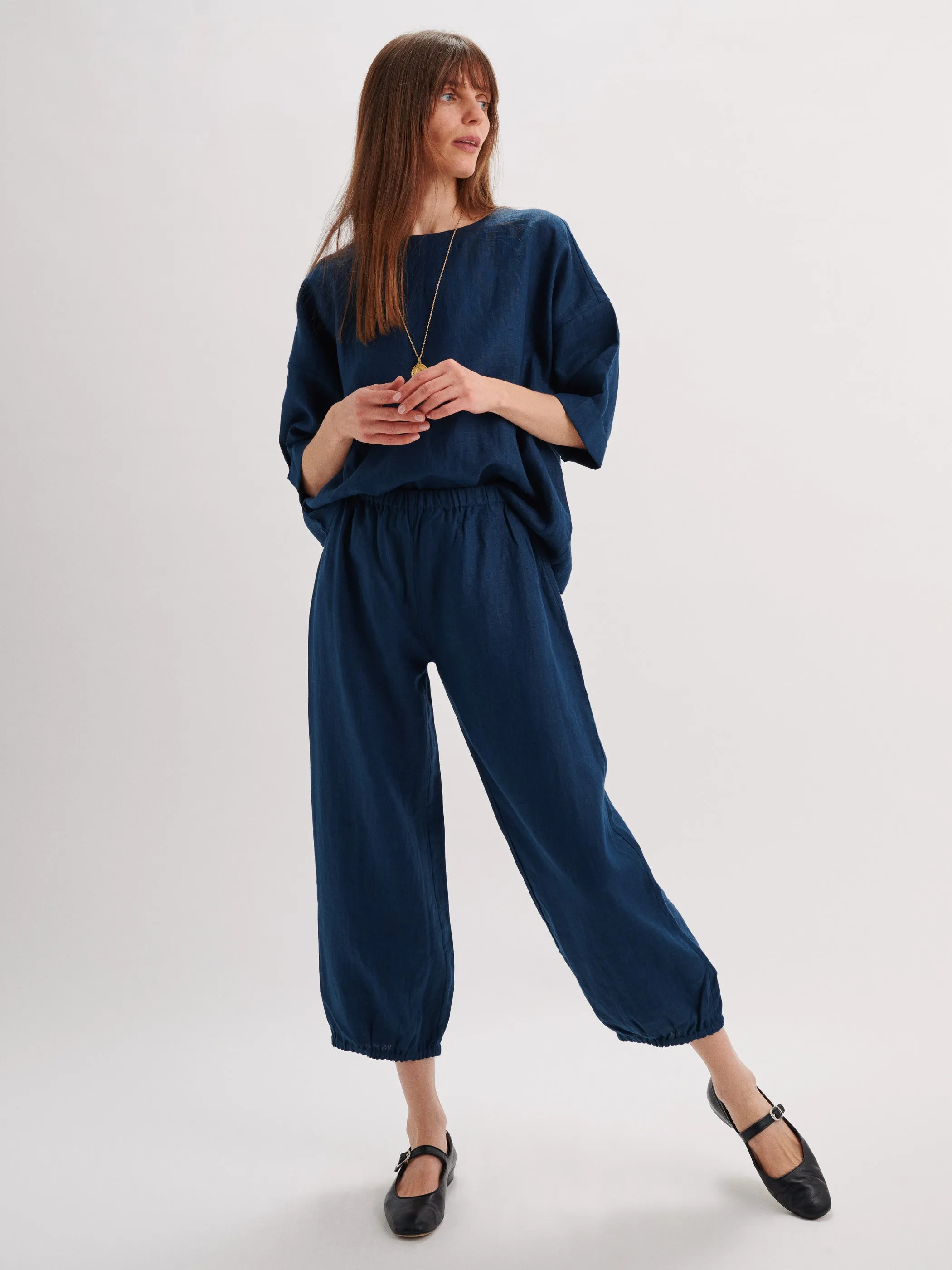 The Delos Pants in Linen