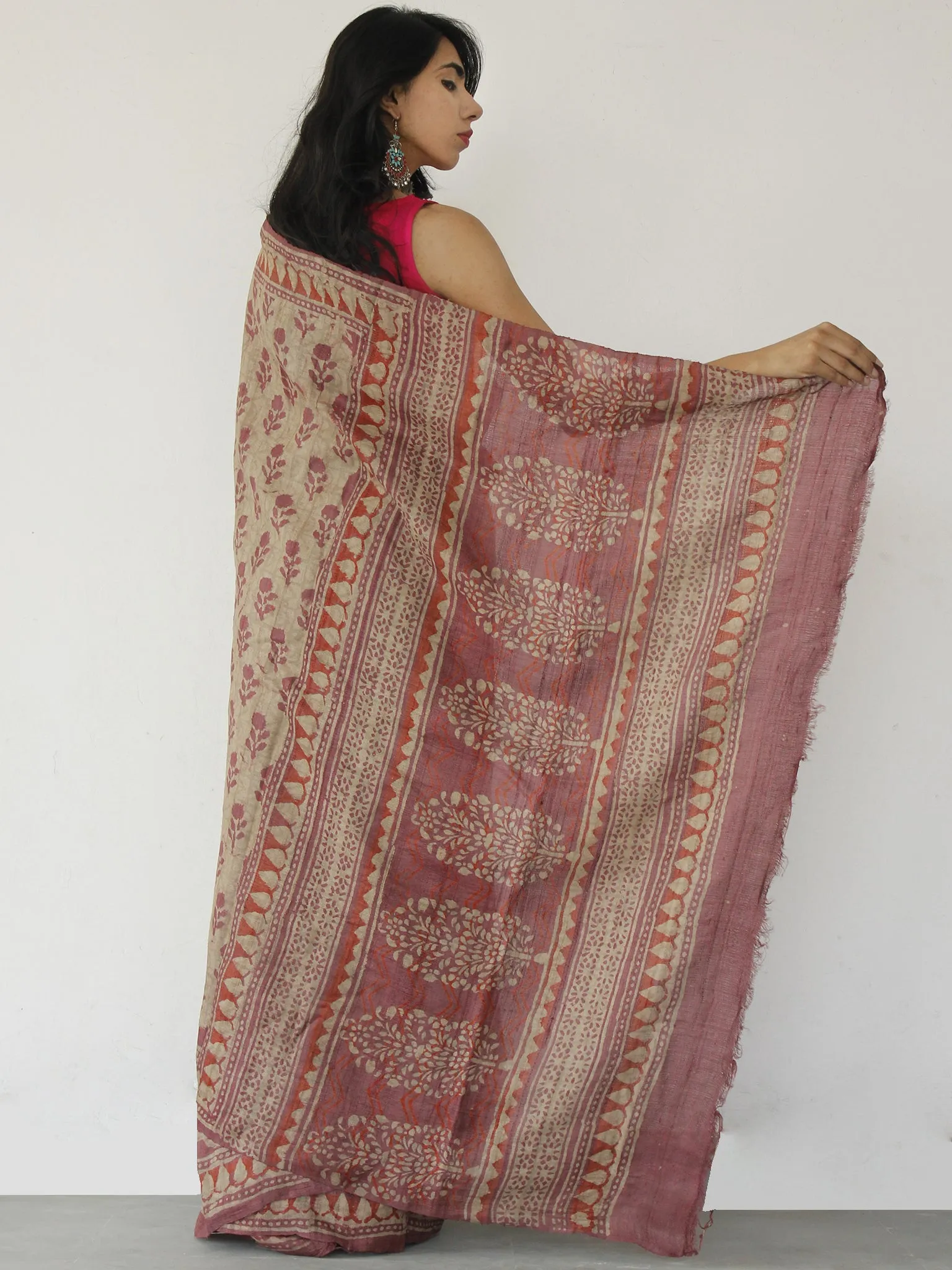 Tussar Handloom Silk Hand Block Printed Saree in Kashish Red Peach - S031702537