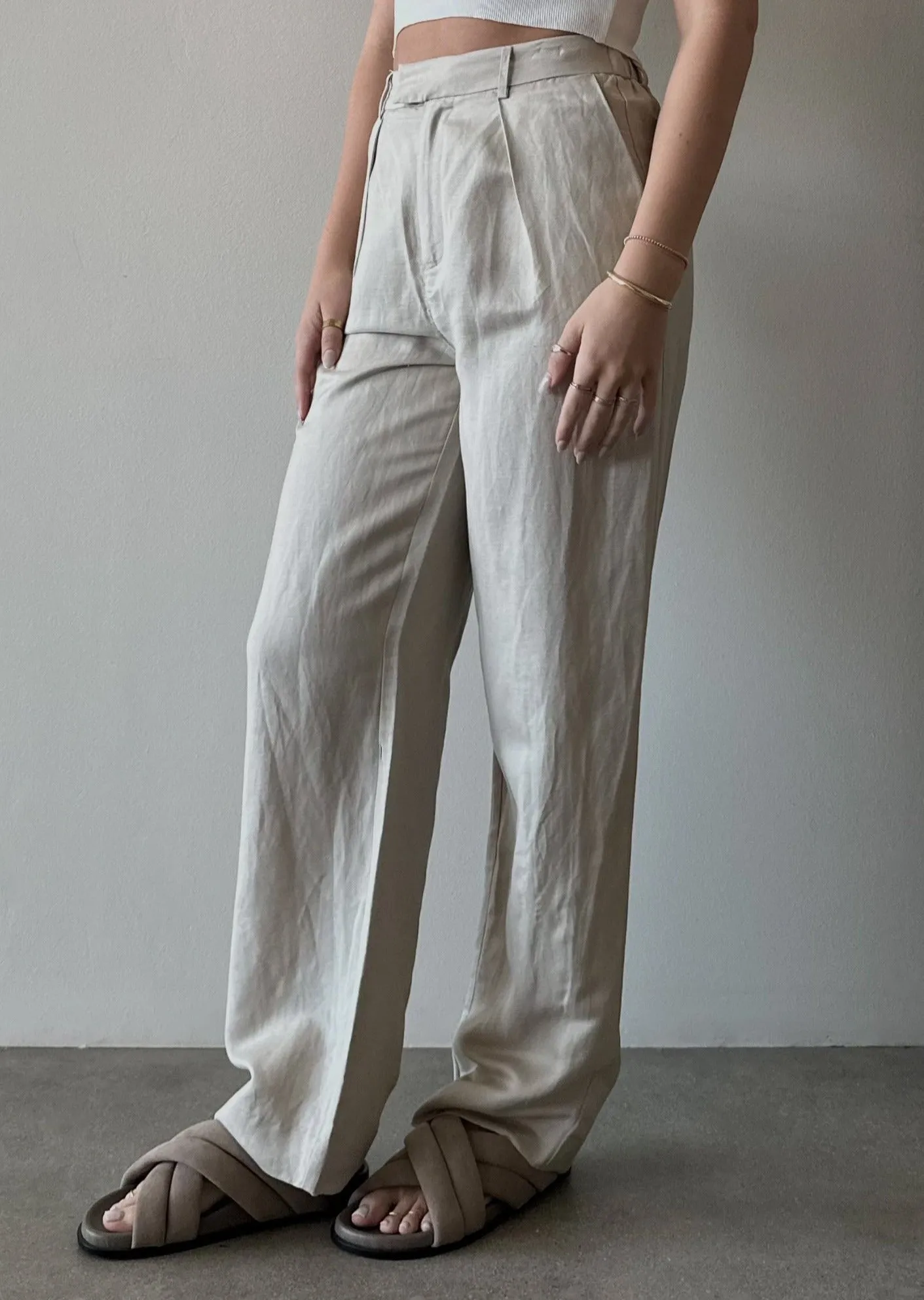 Villa Tailored Linen Pants - Nude
