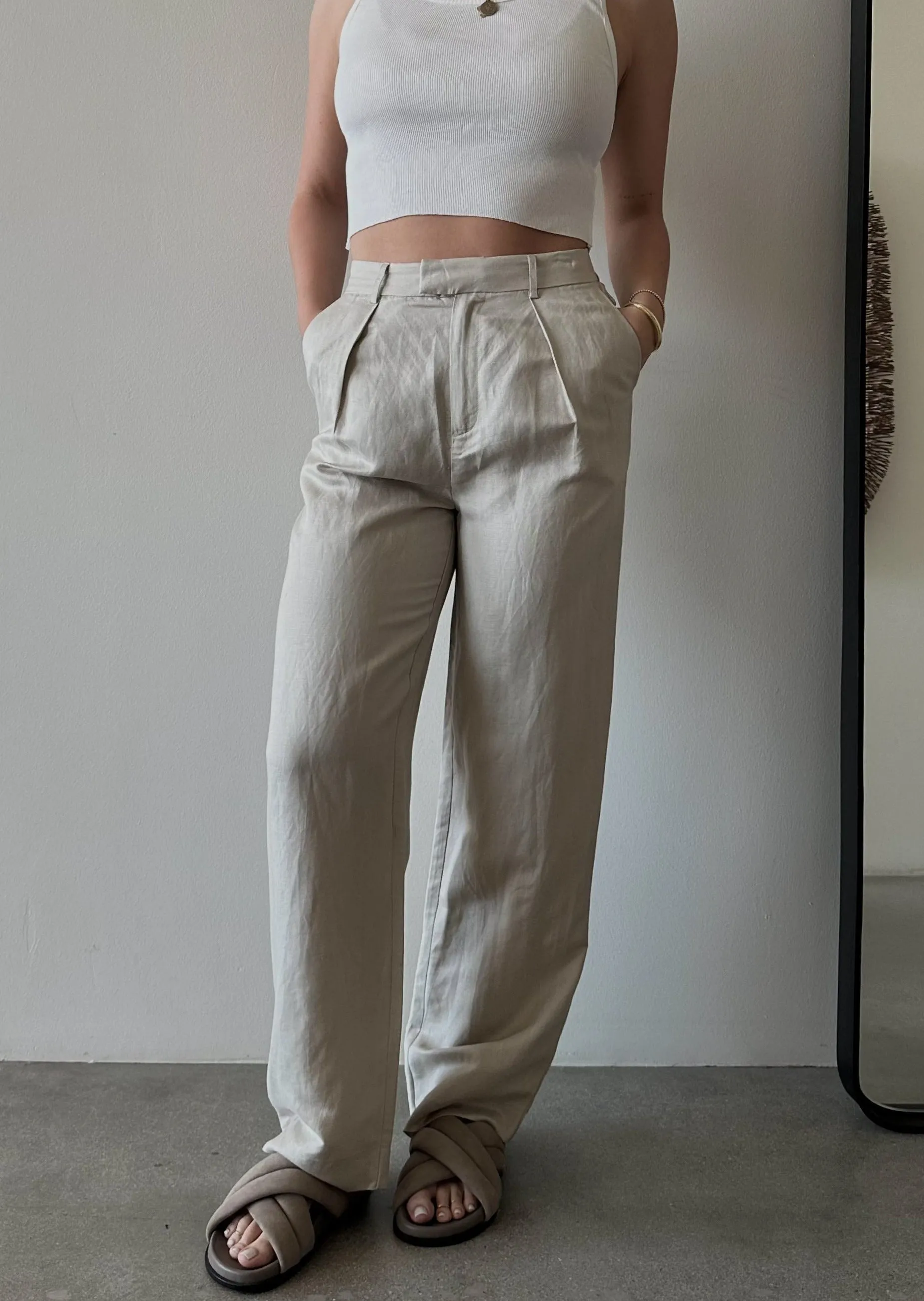 Villa Tailored Linen Pants - Nude